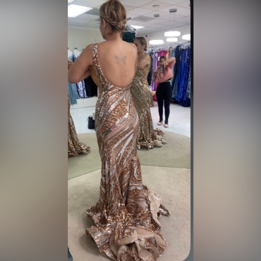Jovani Fashion Evening Dress - Picture 4 of 7